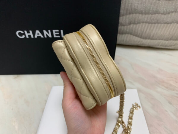 Chanel CC Love Heart Mini Bag - Image 5