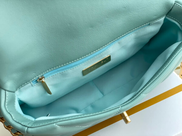 Chanel 19 Bag Tiffany Blue - Image 5