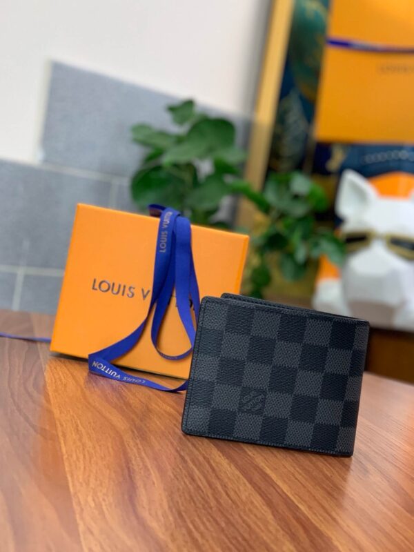 LV Amerigo Wallet For Men - Image 9