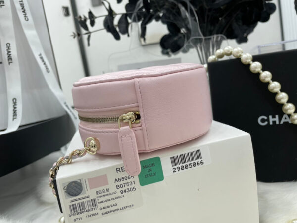 Chanel Round Bag with Chain - Image 7
