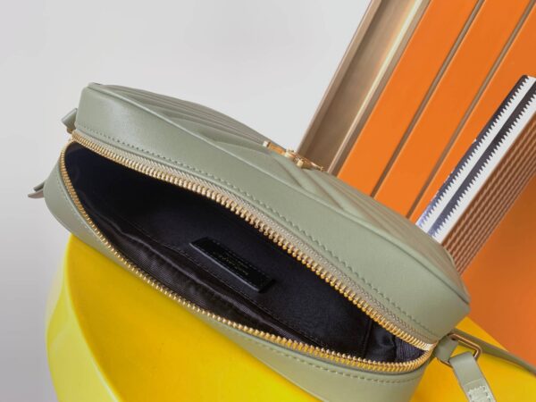 Saint Laurent Lou Bag - Image 8
