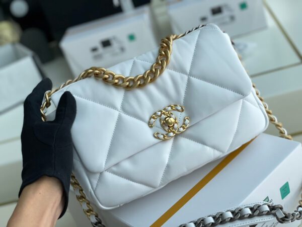 Chanel 19 Bag White - Image 8