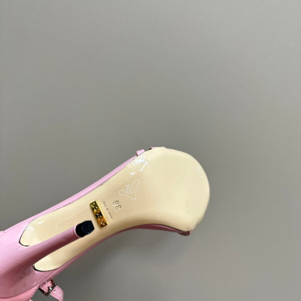 Gucci Women Metallic Heel - Image 9