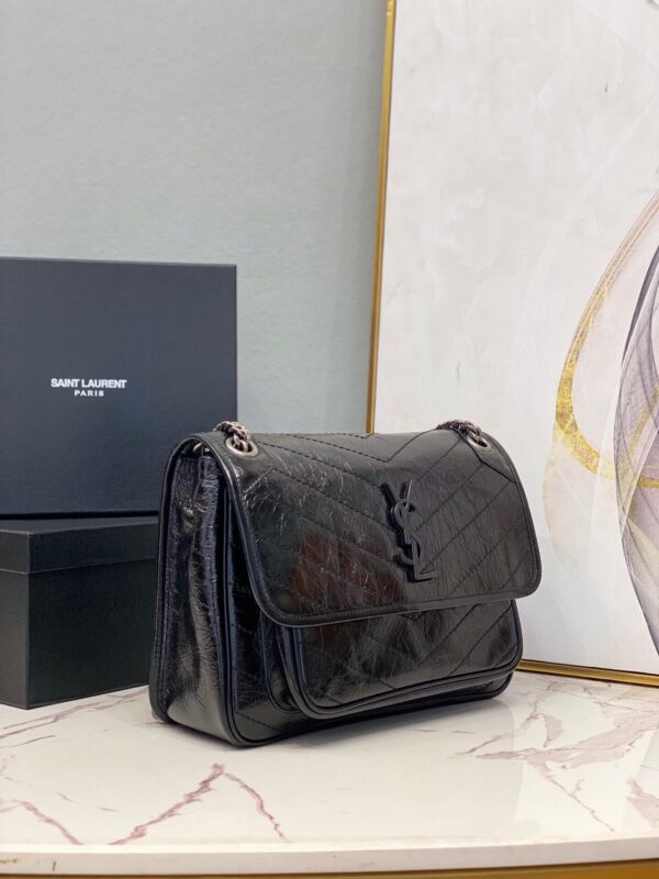 Women's YSL Niki Medium Leather Shoulder Bag - Image 8