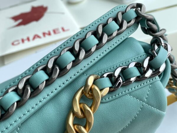 Chanel 19 Bag Tiffany Blue - Image 9