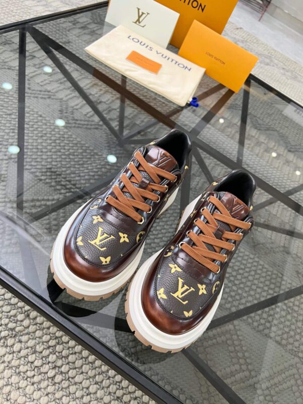Louis Vuitton Men's Sneakers - Image 9