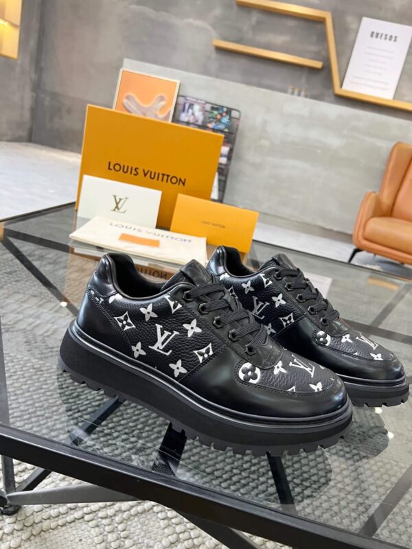 Louis Vuitton Men's Sneakers - Image 9