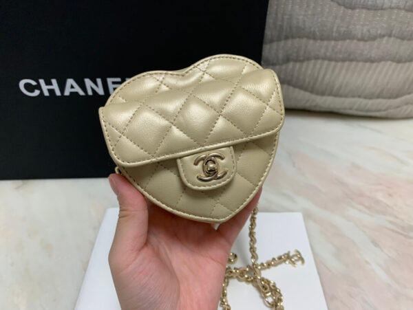Chanel CC Love Heart Mini Bag - Image 9