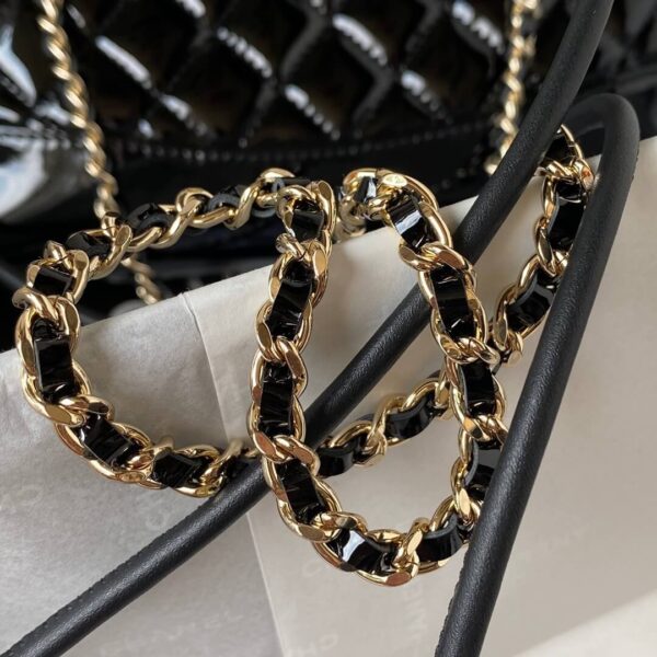 Chanel 31 Mini Shopping Bag - Image 9