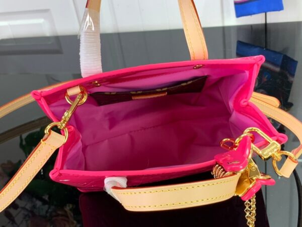 LV Reade PM Bag - Image 3
