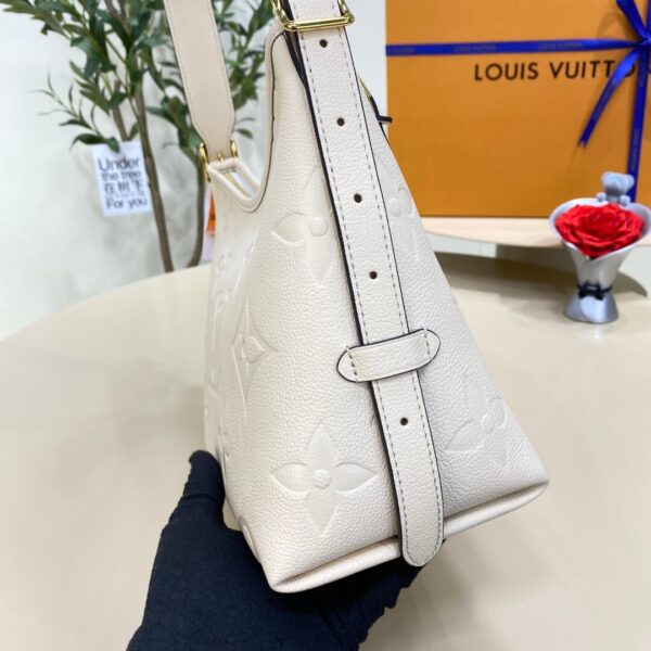 LV Carryall PM Bag - Image 3