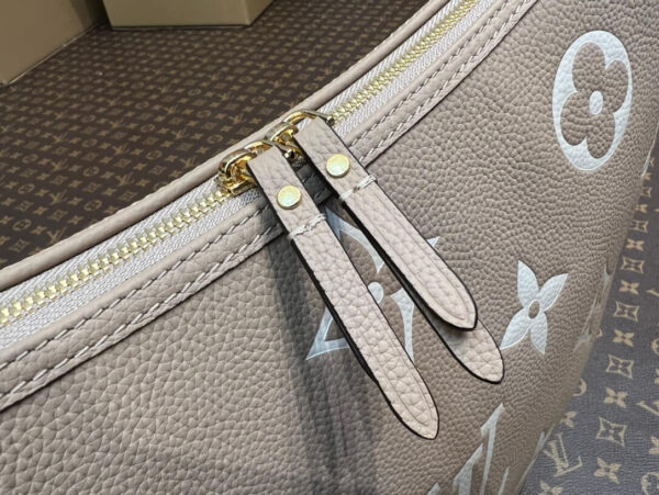 LV Loop Hobo Bag - Image 8