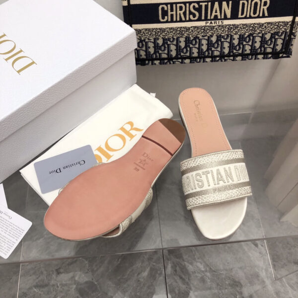 Christian Dior Slipper - Image 4