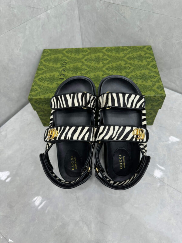 Gucci Print Double G Sandals - Image 6
