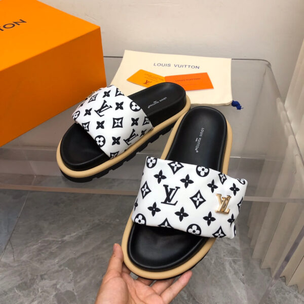 LV Giovanni Sandals - Image 3