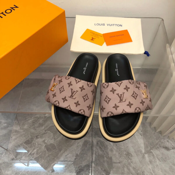 LV Giovanni Sandals
