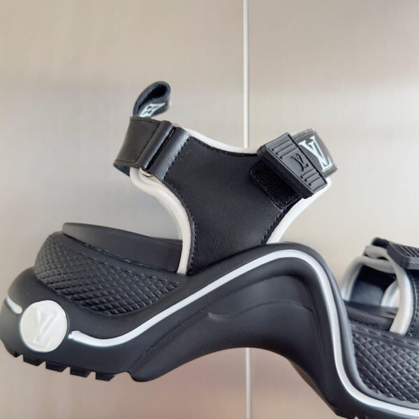 Louis Vuitton Women Sandals - Image 7