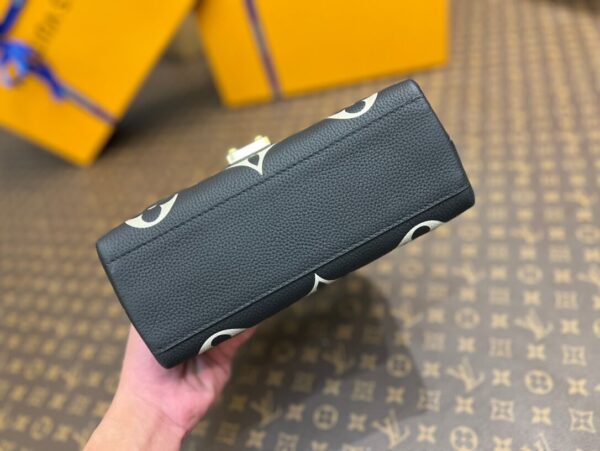 LOUIS VUITTON Madeleine BB Bicolore Empreinte - Image 3