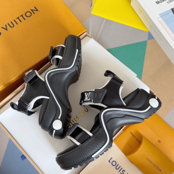 Louis Vuitton Women Sandals - Image 3