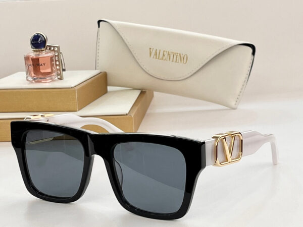 Valentino Sunglasses - Image 3