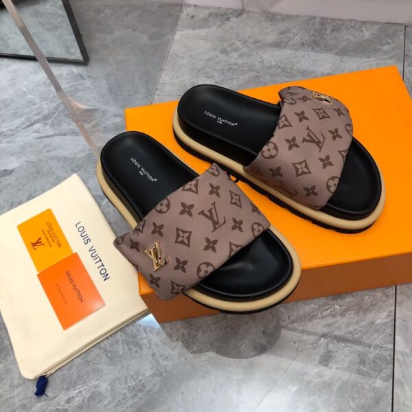LV Giovanni Sandals - Image 3