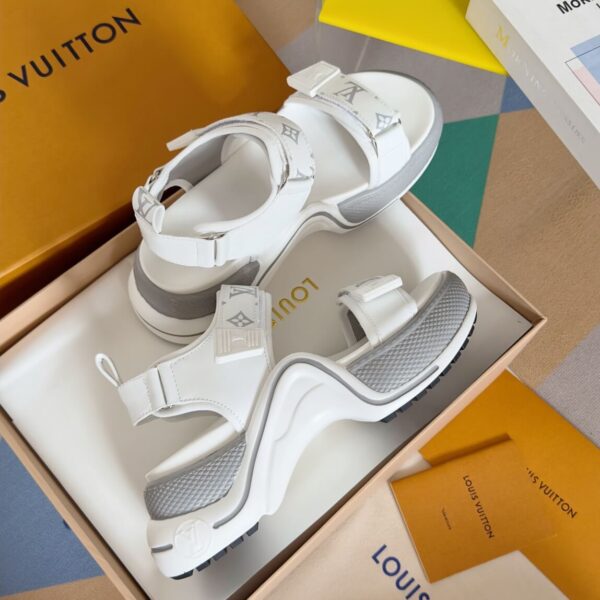 Louis Vuitton Women Sandals - Image 6