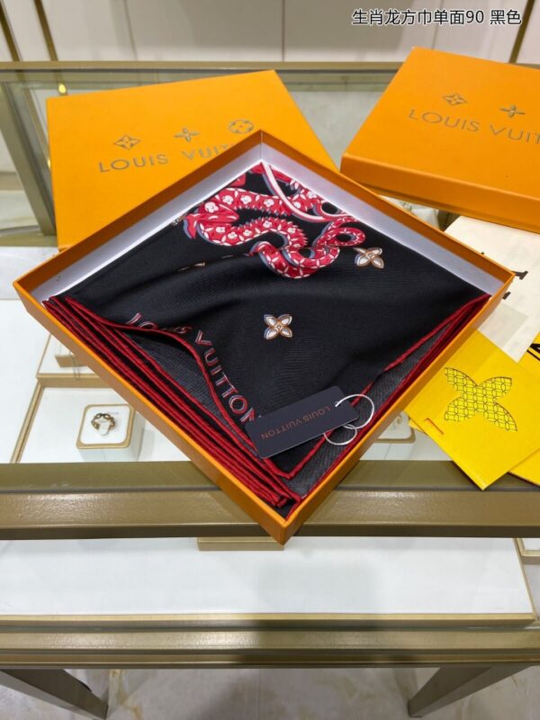 LV Reykjavik Scarf Cherry - Image 5