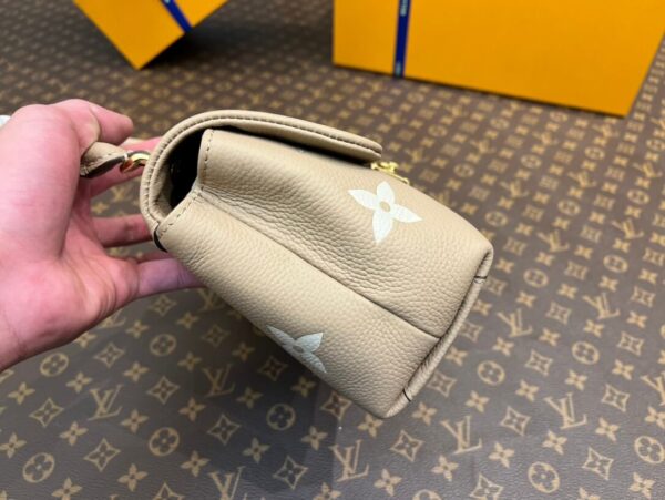 LOUIS VUITTON Madeleine BB Bicolore Empreinte - Image 4