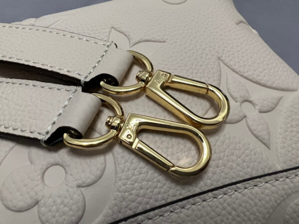 LOUIS VUITTON Madeleine BB Bicolore Empreinte - Image 5