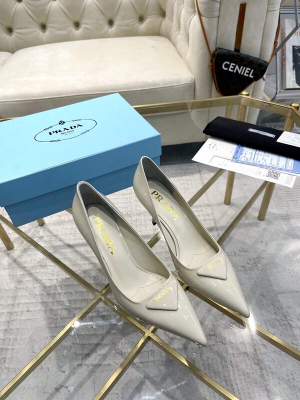 Prada White Pumps Heel