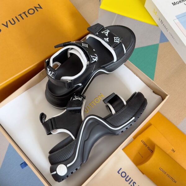 Louis Vuitton Women Sandals - Image 8