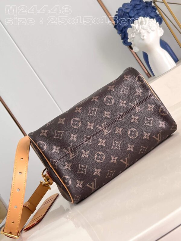 Louis Vuitton Speedy Bag - Image 8