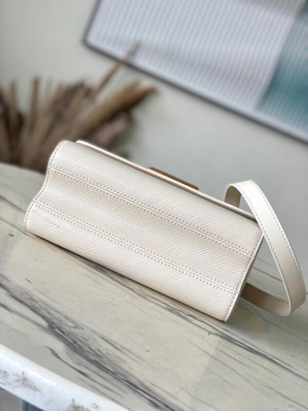 LOUIS VUITTON Twist MM Bag - Image 3