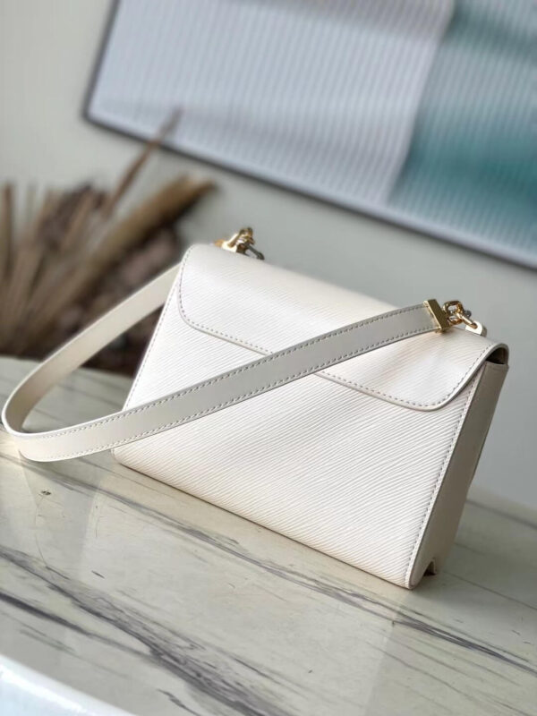 LOUIS VUITTON Twist MM Bag - Image 8