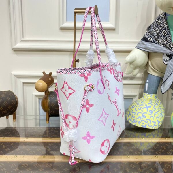 Louis Vuitton Neverfull Bag - Image 6