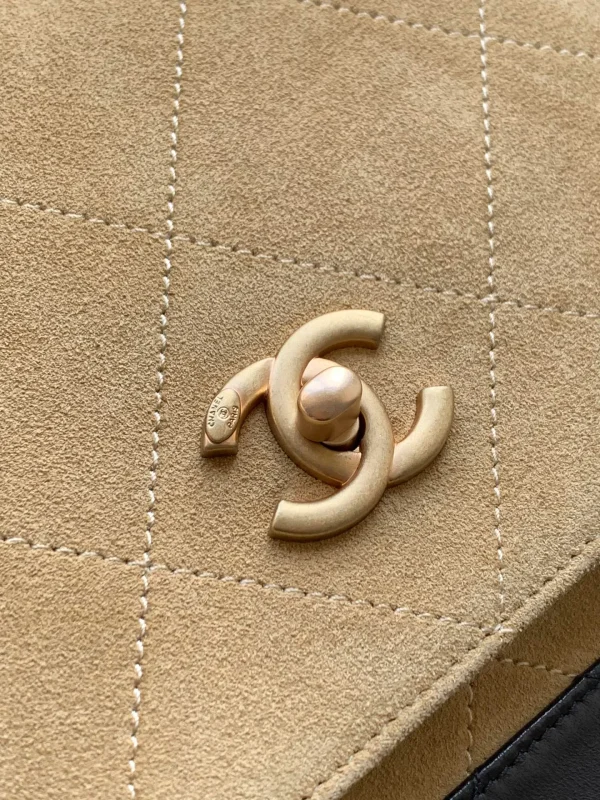 Beige Chanel Business Affinity Suede Flap Satchel - Image 8