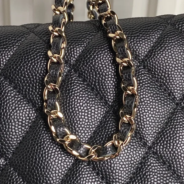 CC 25C Hobo Bag 21.5cm Top Handle Black Grained Calfskin - Image 6