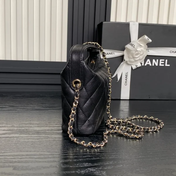 CC 25C Hobo Bag 21.5cm Top Handle Black Grained Calfskin - Image 7