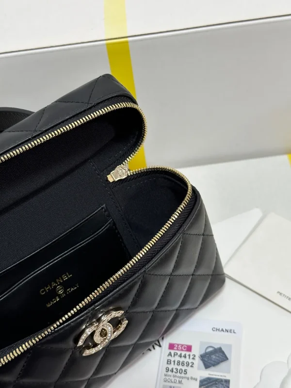 CHANEL Caviar Quilted Trendy Handle Slim Vanity Black - Image 5