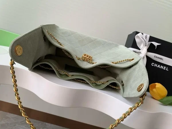 CHANEL Pre-Owned 2003 Timeless Shoulder Bag - Image 6