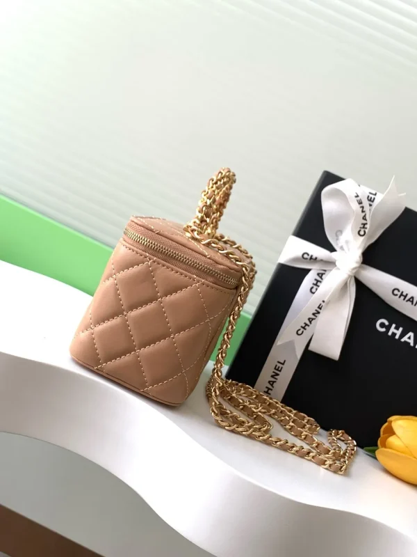 CHANEL Top Handle Vanity Case Shoulder Bag Lambskin Beige - Image 5