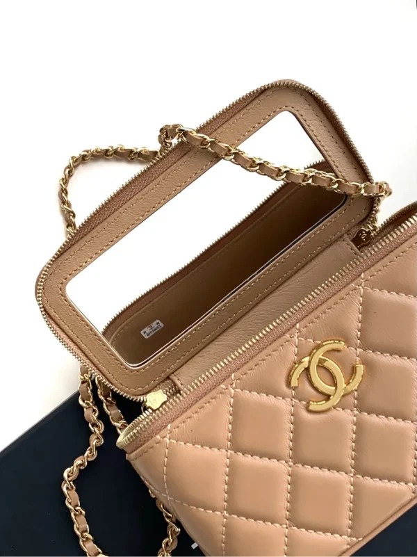 CHANEL Top Handle Vanity Case Shoulder Bag Lambskin Beige - Image 9