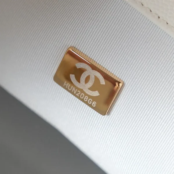 Chanel 25 Medium Handbag, Grained Calfskin - Image 10