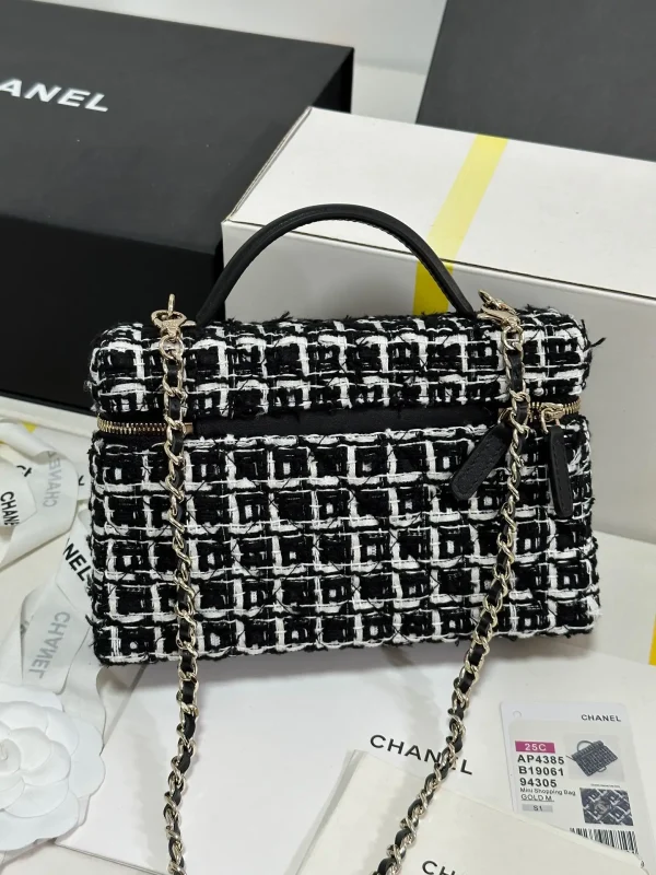 Chanel 25C Black and White Tweed Top Handle Vanity Case