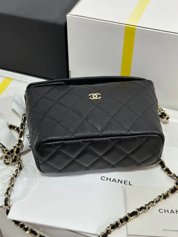 Chanel 25C Quilted Chain Hobo Black Caviar - Image 8