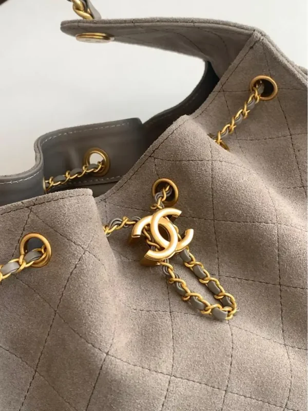Chanel Affinity Bucket Bag - Image 7