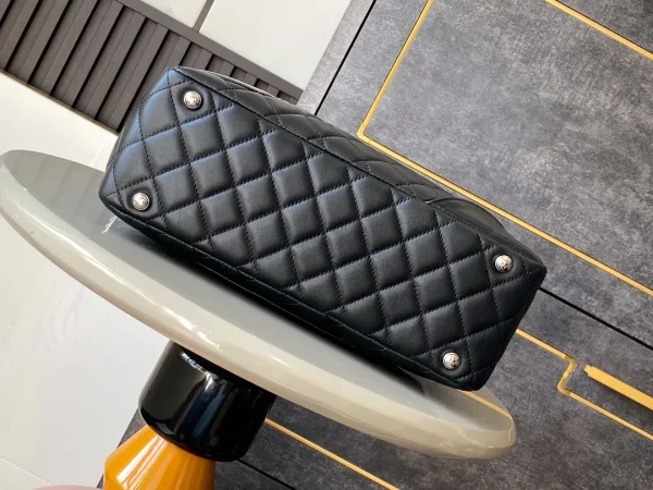 Chanel Black Quilted Leather Cambon Ligne Bowler Bag - Image 6