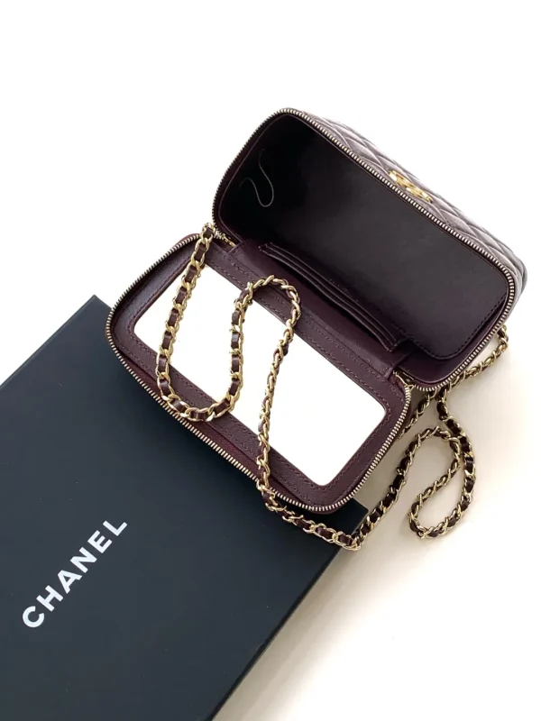 Chanel Burgundy Quilted Leather Pick Me Up Vanity Bag Chanel - Image 9