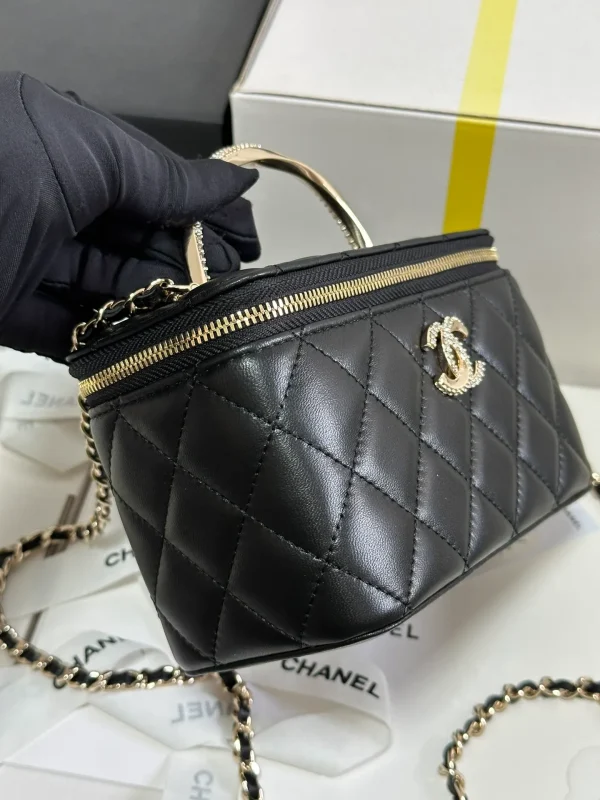 Chanel Classic Black Lambskin Top handle Vanity Bag - Image 7