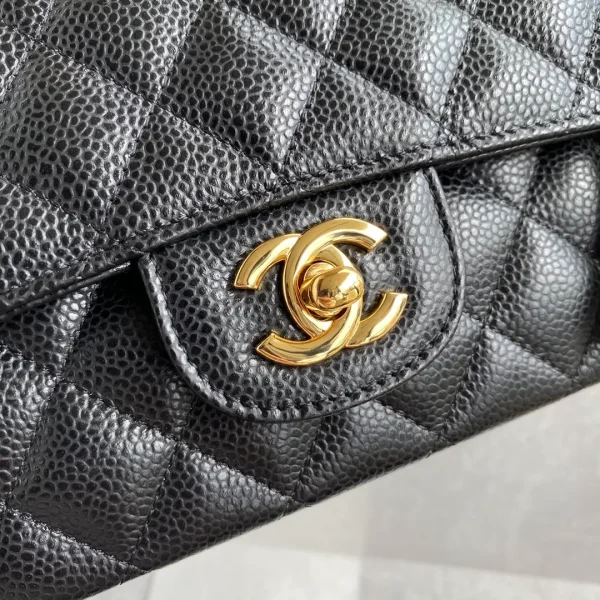 Chanel Classic Double Flap Medium - Image 3